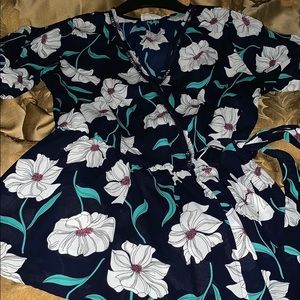 Pretty blouse SOLD